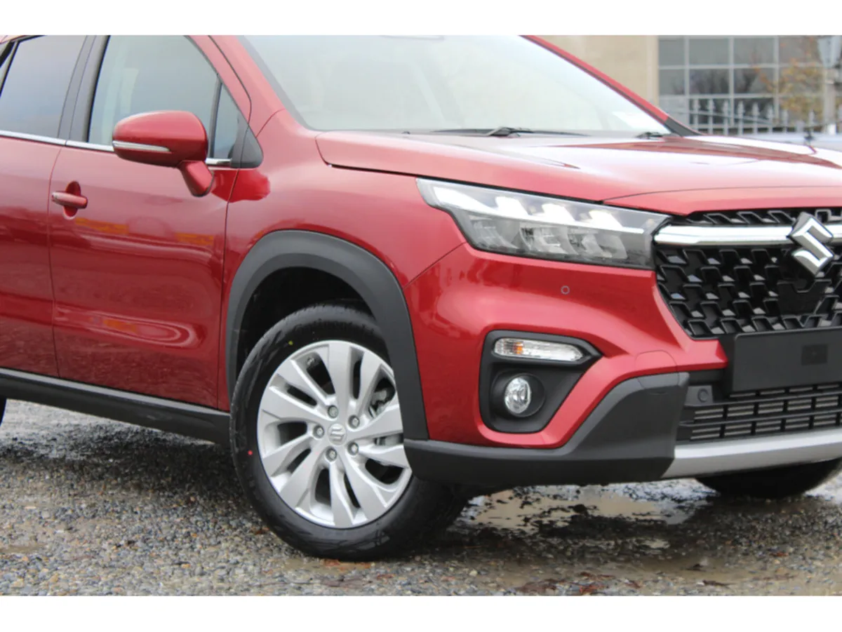 Suzuki SX4 S-Cross 1.4 Motion *10 Year Warranty an - Image 3