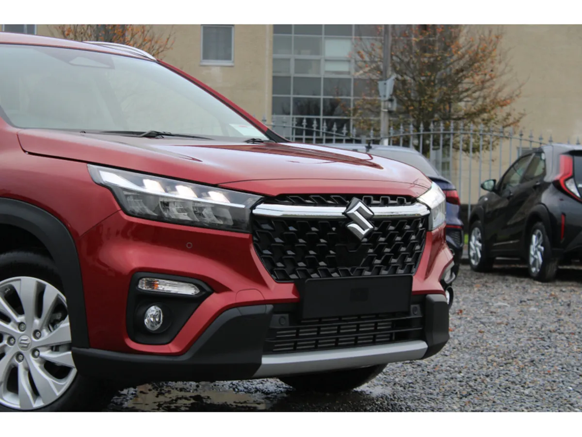 Suzuki SX4 S-Cross 1.4 Motion *10 Year Warranty an - Image 4