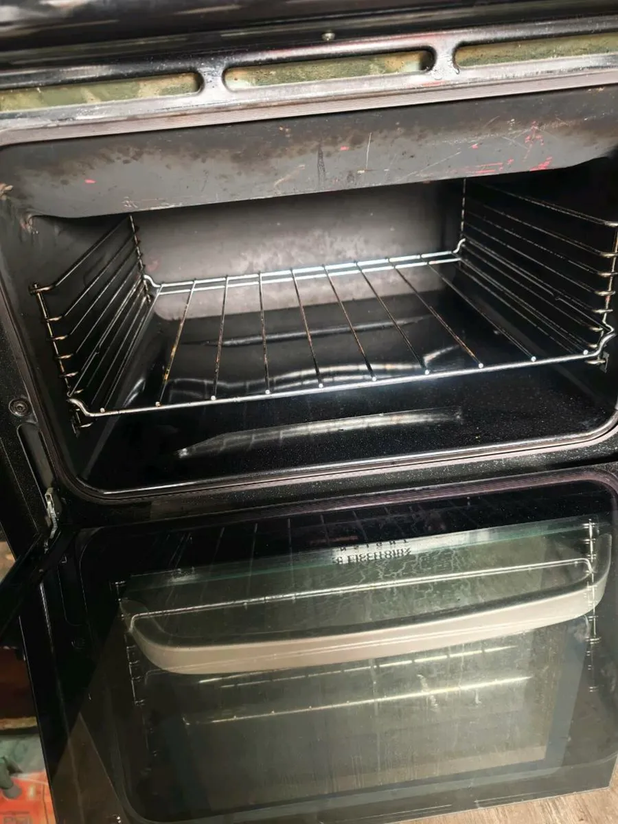 Electrolux free standing cooker - Image 4