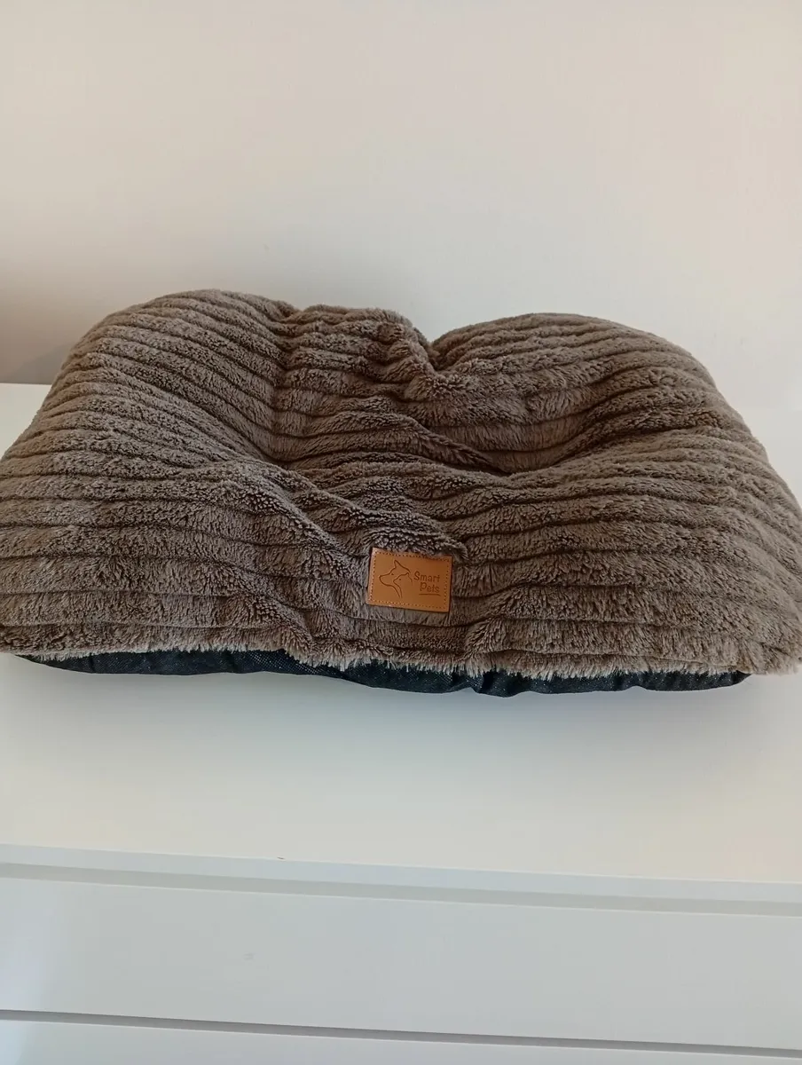 Dog/cat bed - Image 1