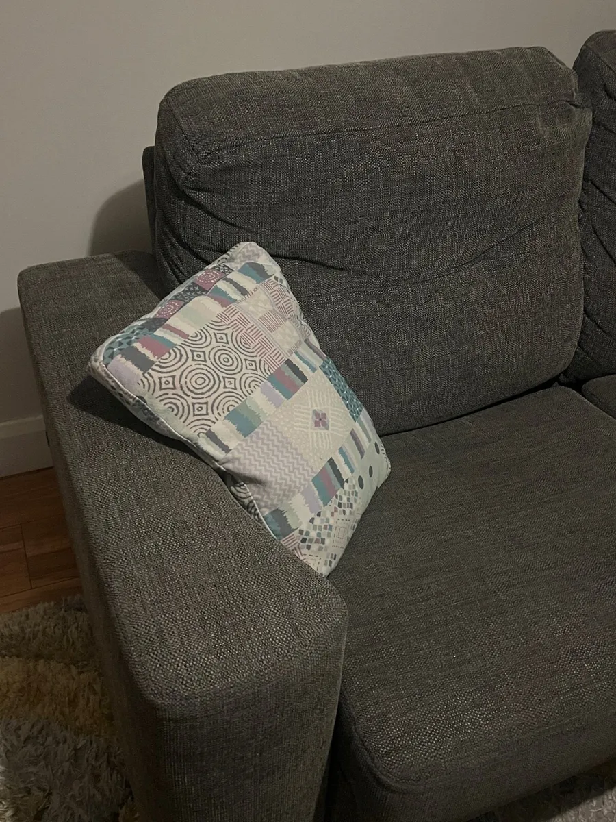 Sofa - Image 4