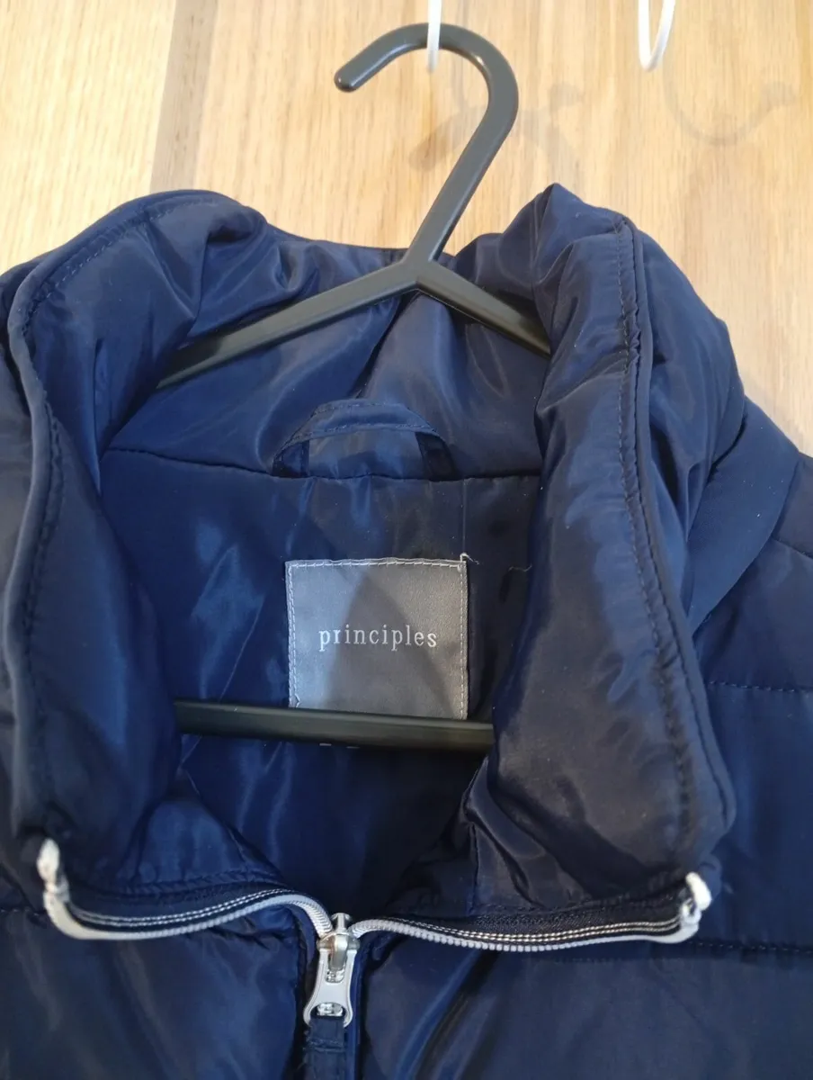 Womens Navy coat, small size 12, New condition - Image 2