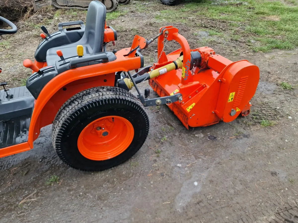 Kubota Compact Tractor low 200 hours - Image 3