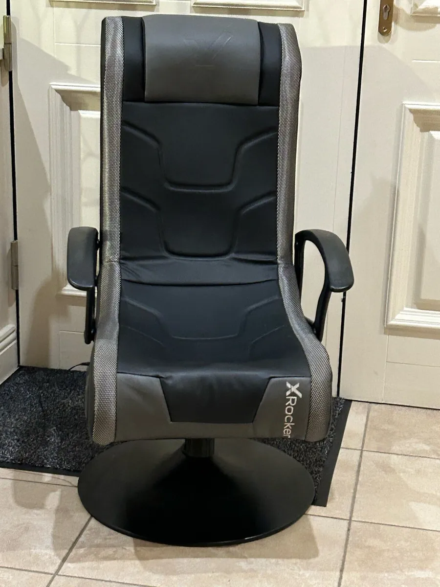 Gaming chair - Image 1
