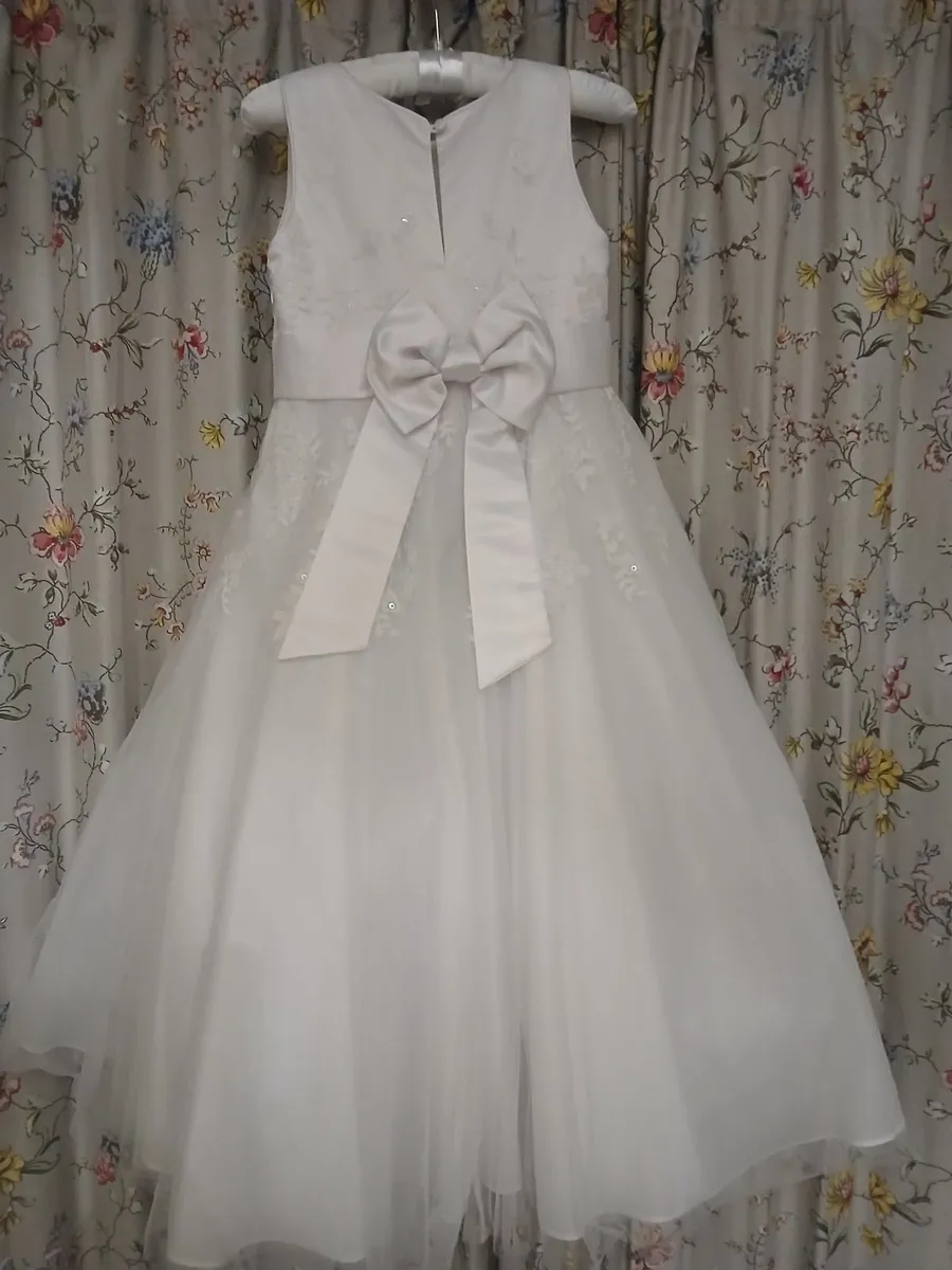 Communion Dress & Accessories - Image 4