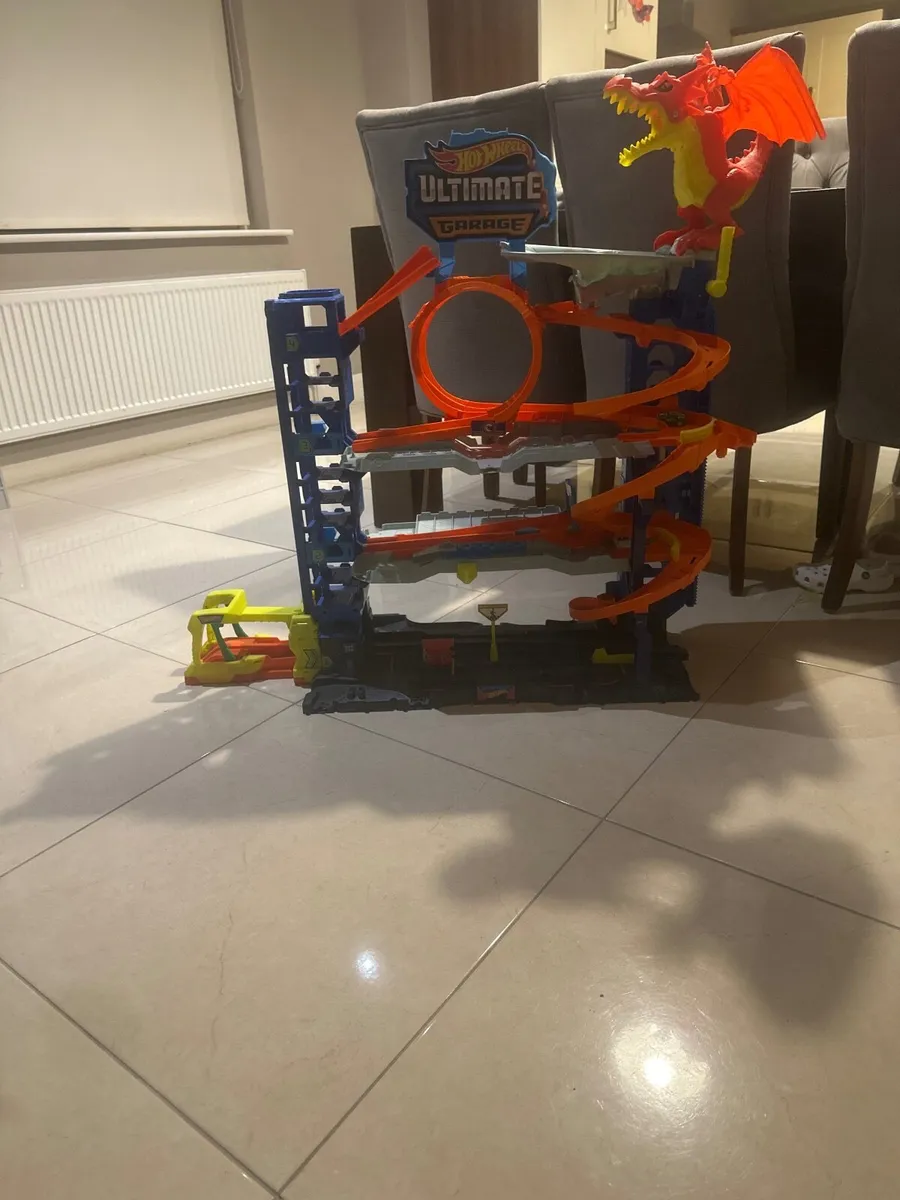 Hot wheel ultimate garage - Image 3