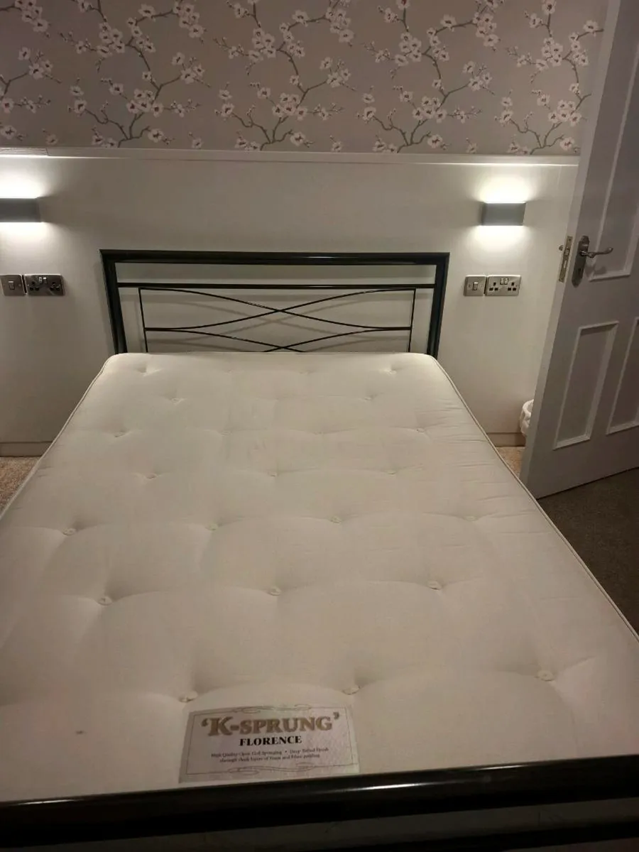 Bedroom set - Image 3