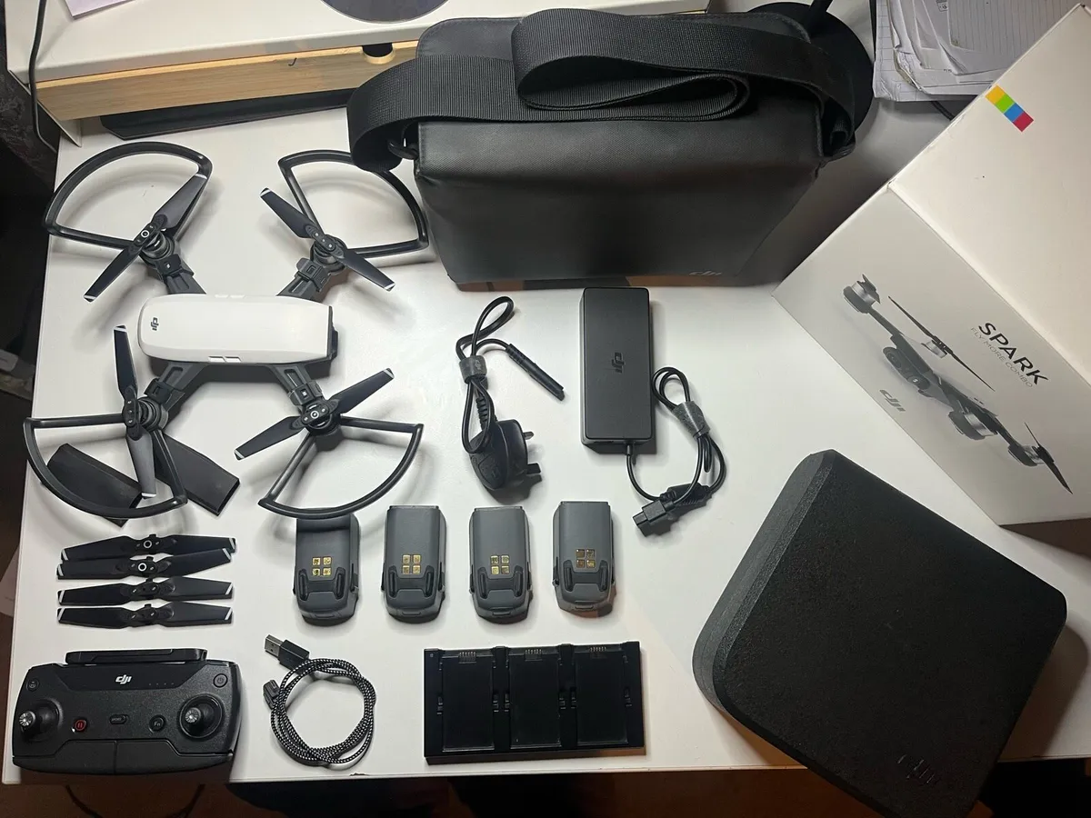 DJI Spark fly more combo - Image 1