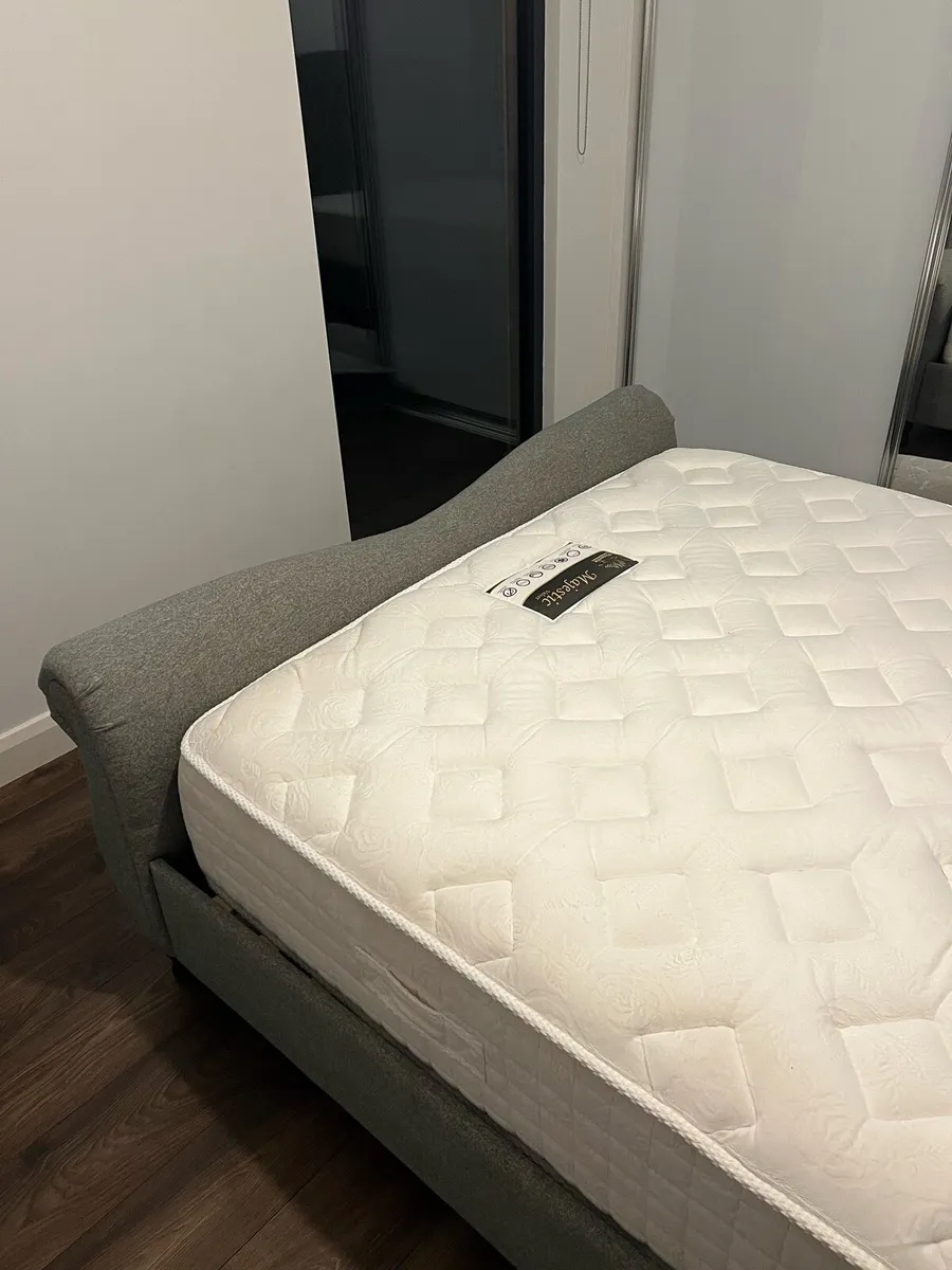 5ft Shelbourne bed and mattress - Image 4