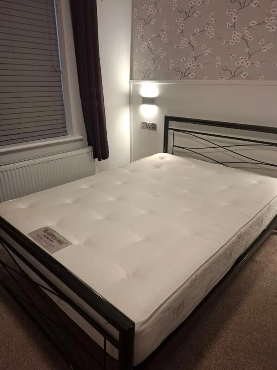 Bedroom set - Image 2