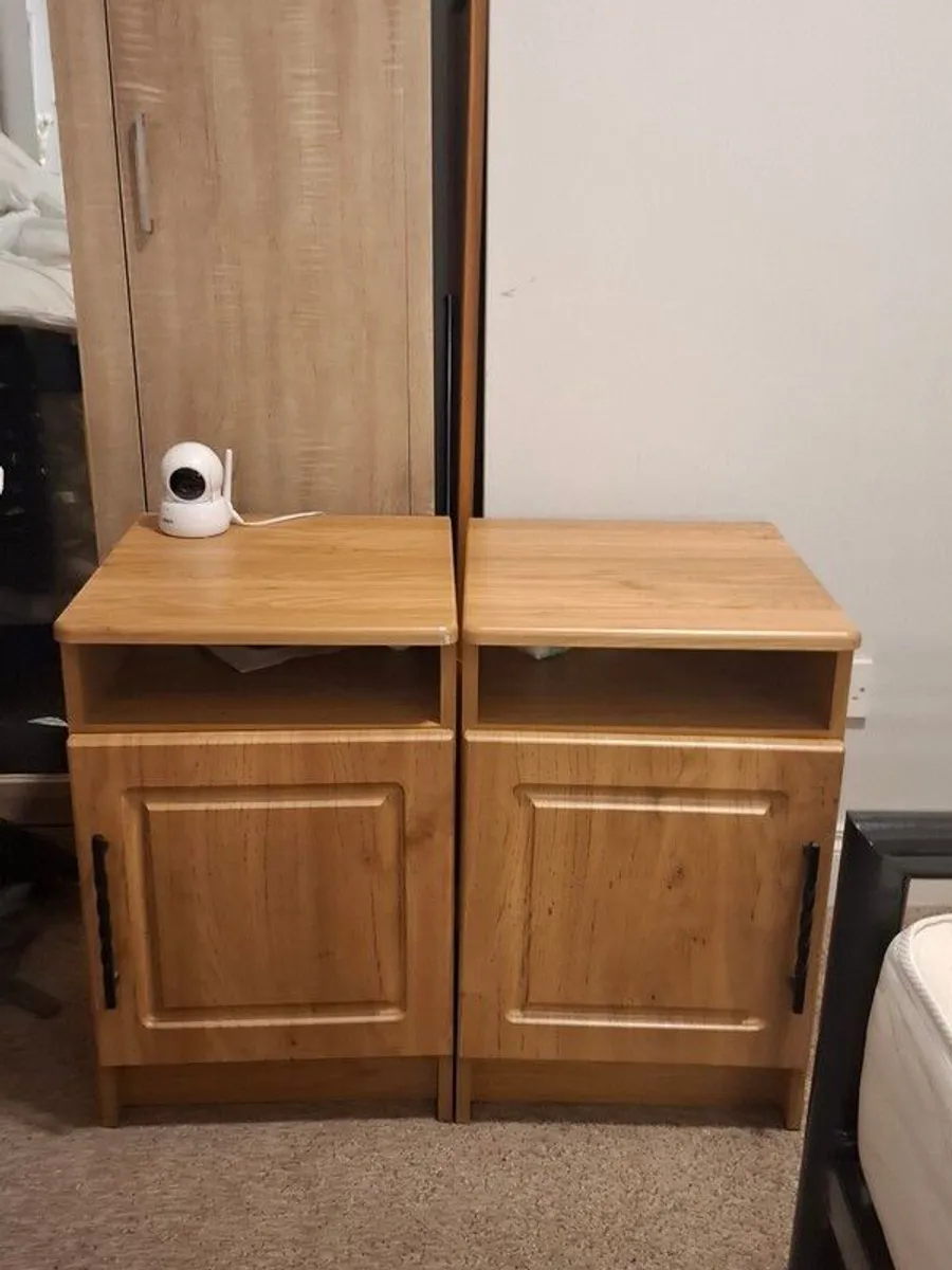 Bedroom set - Image 4