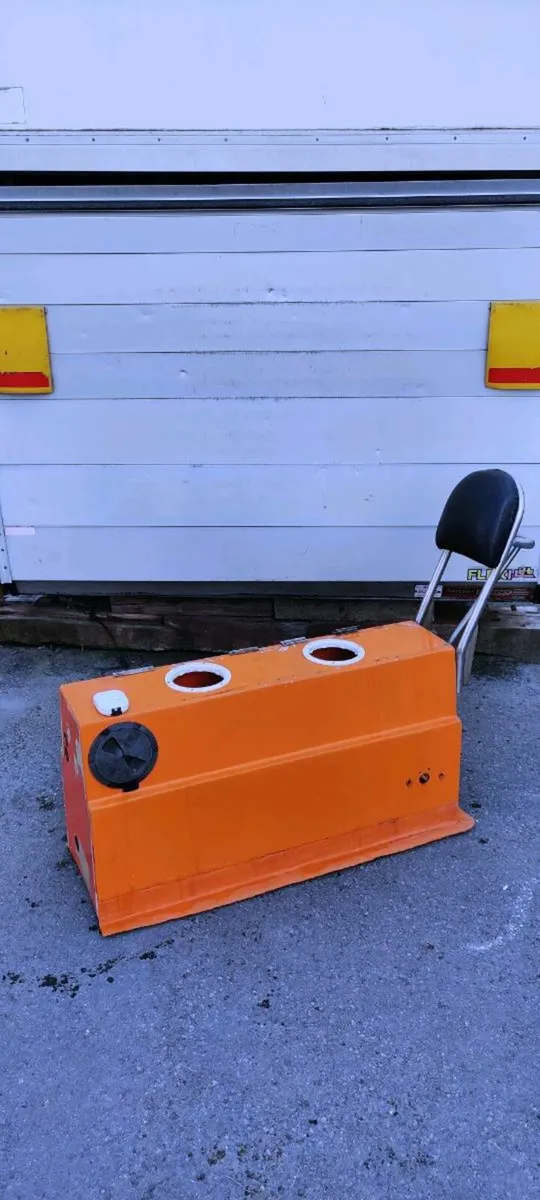 Rib Console & Double seat pod - Image 4