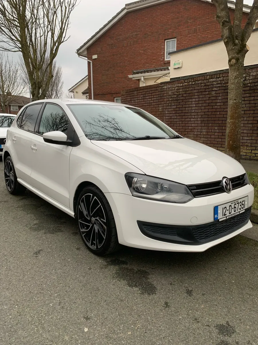 2012 Volkswagen polo - Image 1
