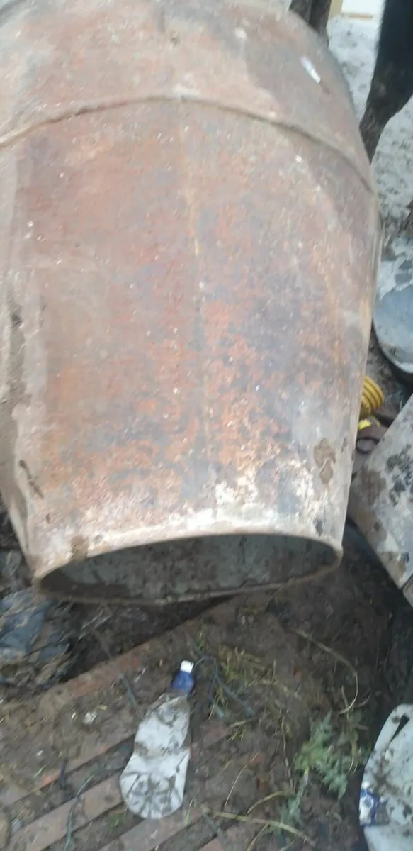 Farm machinery - Image 1