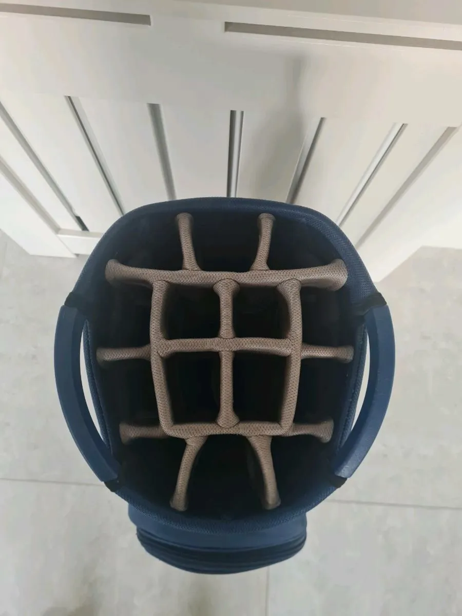 Taylormade Golf Bag - Image 4