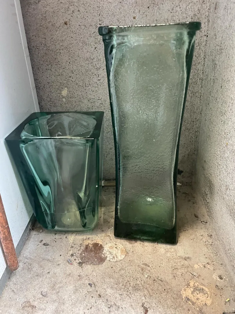 2 for €10 glass vase - Image 1