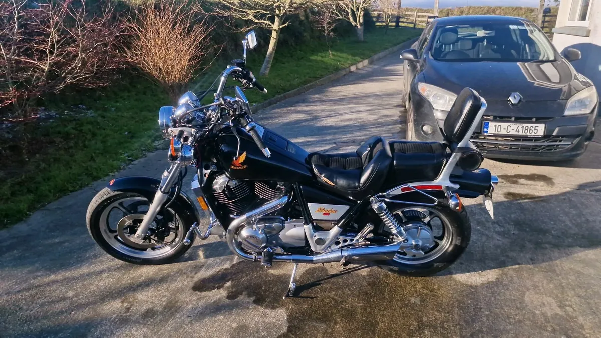 HONDA SHADOW VT1100 - Image 1