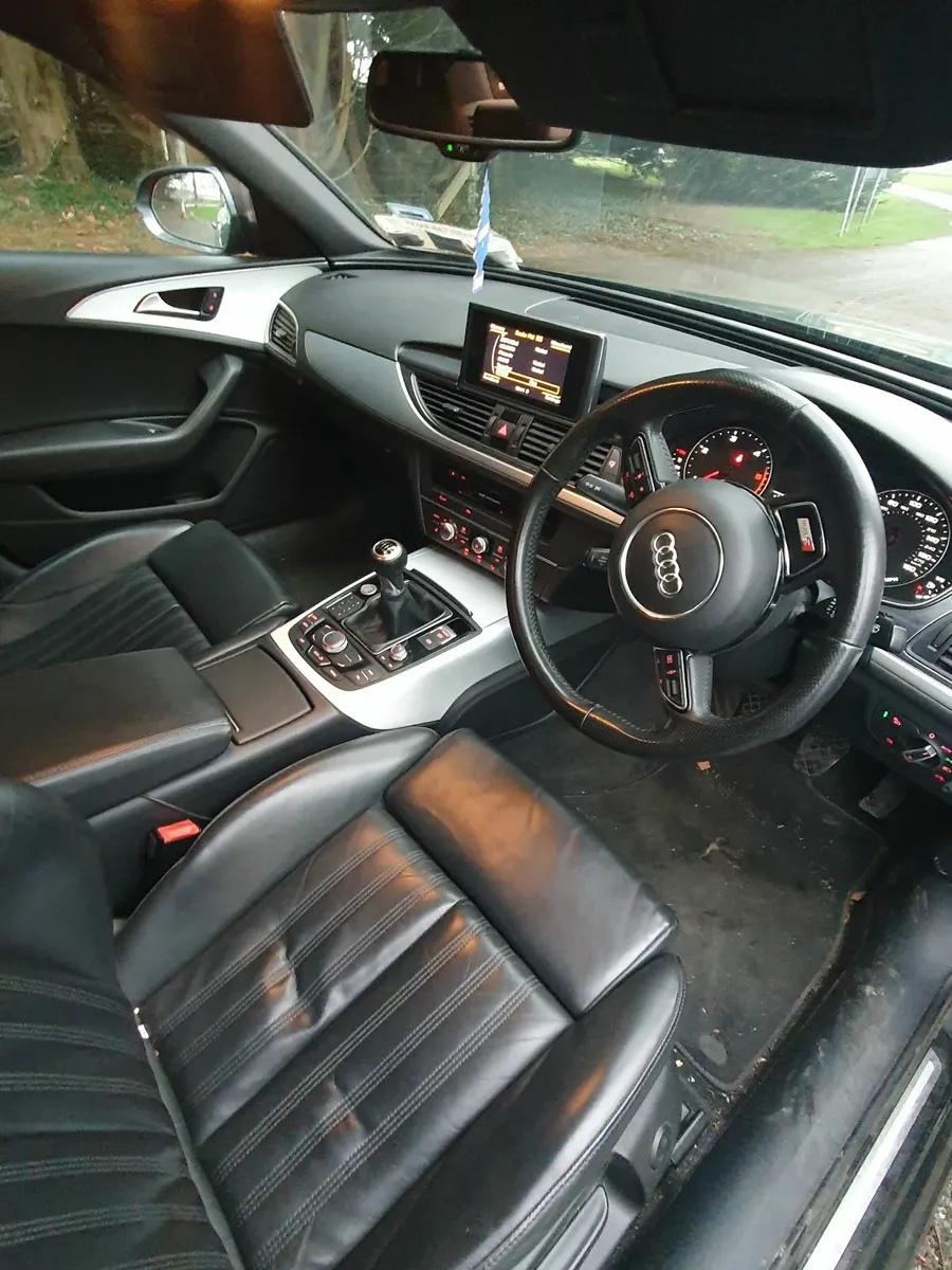 Audi a6 s line black edition - Image 3