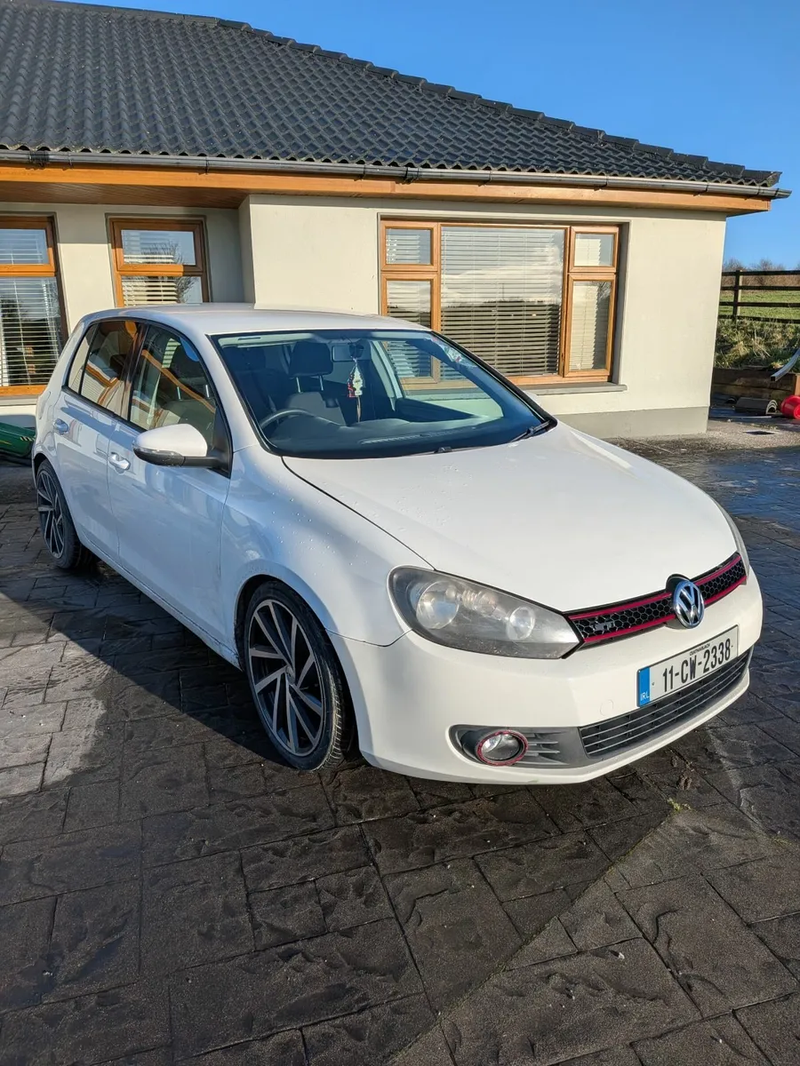 Volkswagen Golf 2011 - Image 2