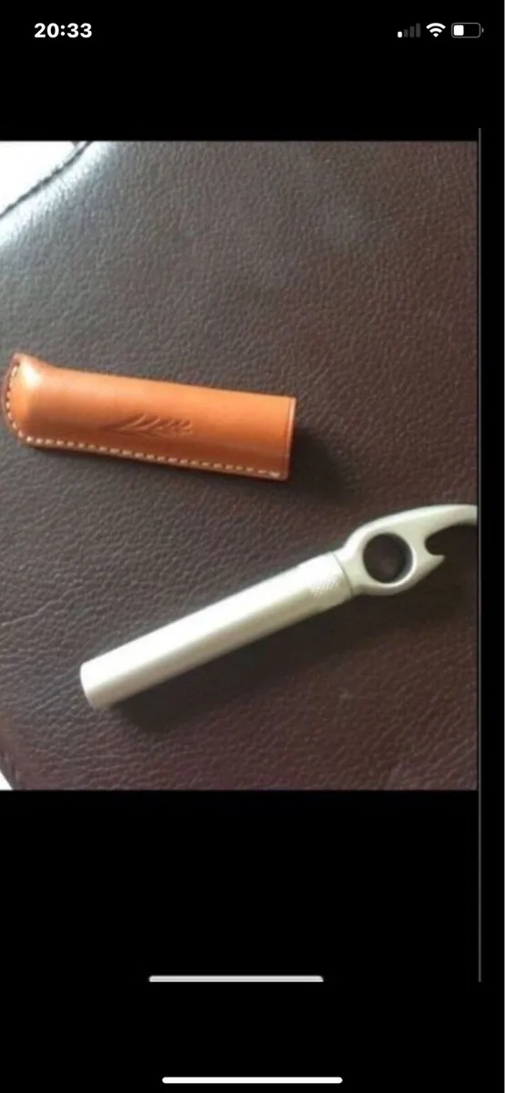 Corkscrew & Bottle Opener in Leather Case - Image 4