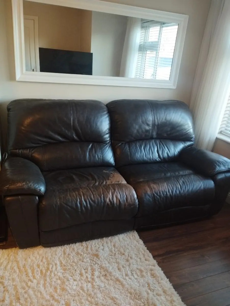 Two Recliner Sofas..2 seater and a 3 seater - Image 1