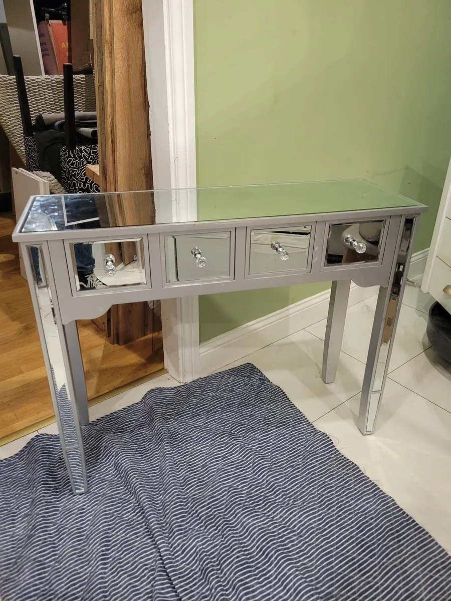 Hall table - Image 1