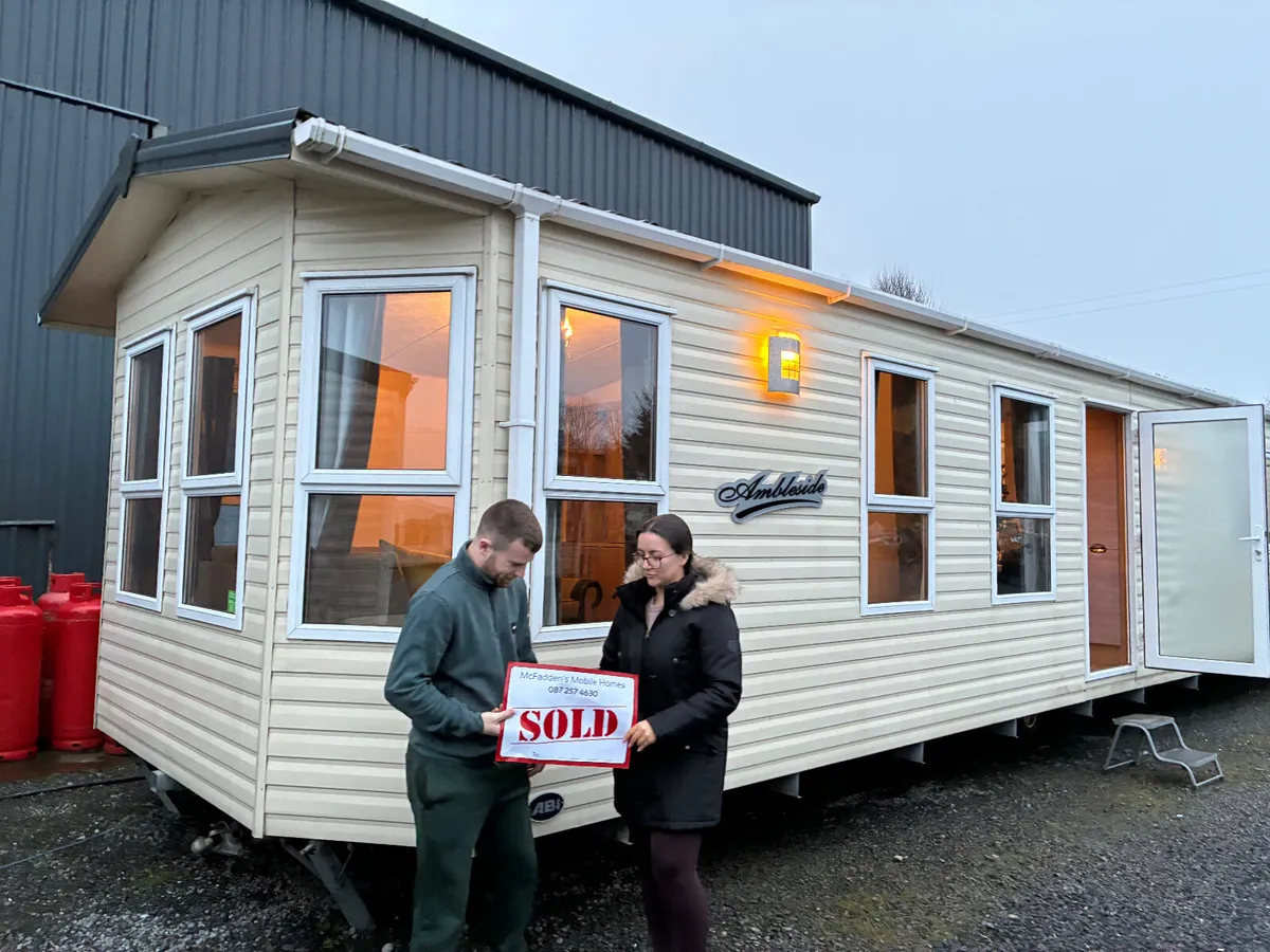 SNAPPED UP. LUXURY 2 BED WITH ALL THE TRIMMINGS - Image 2