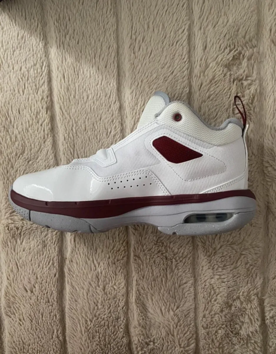 Nike Air Jordan - Image 2