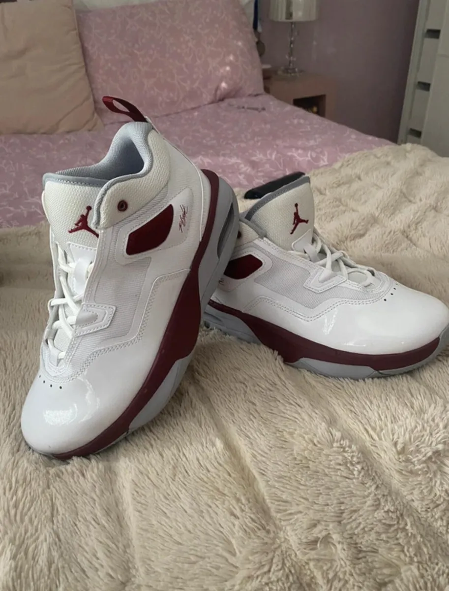 Nike Air Jordan - Image 3