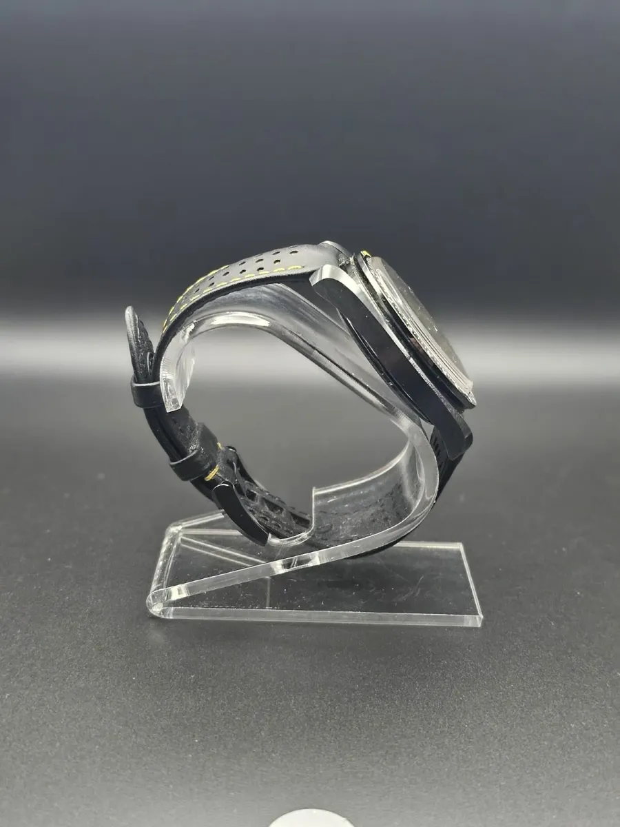 Omega Speedmaster Dark Side Of The Moon - Image 3