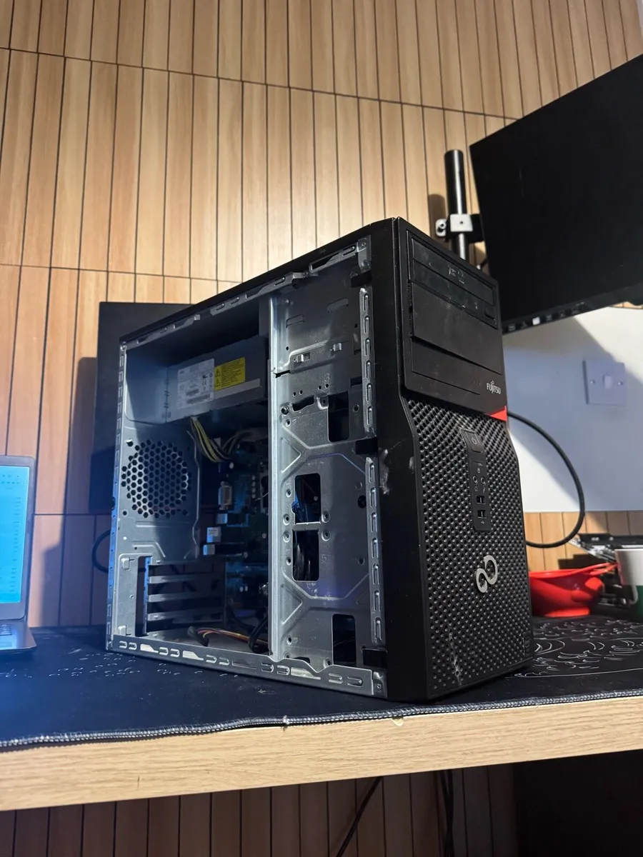 PC case - Image 2