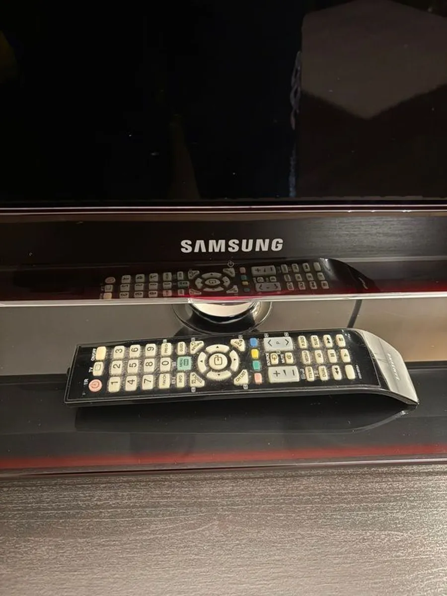 TV for sale - Image 4