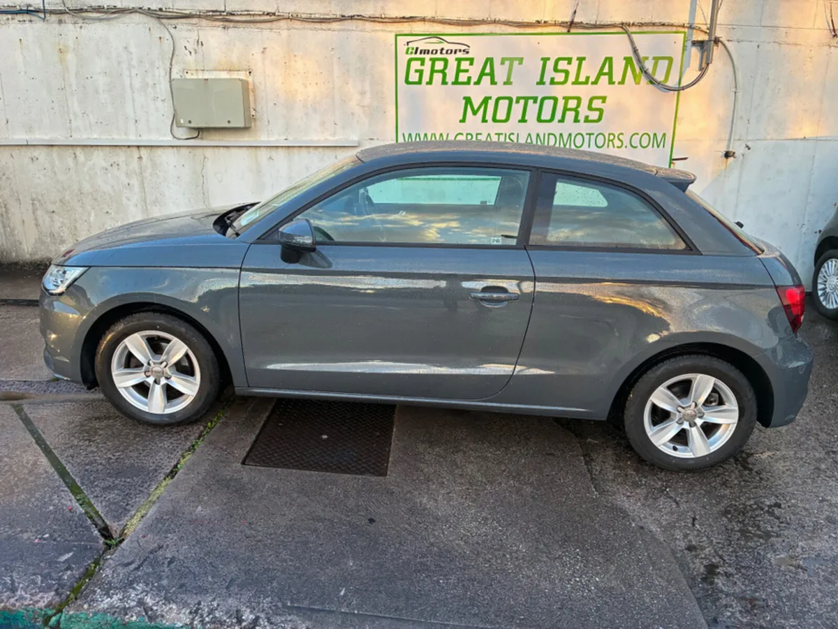 Audi A1 1.0i TFSI PETROL AUTOMATIC 3DR - Image 3