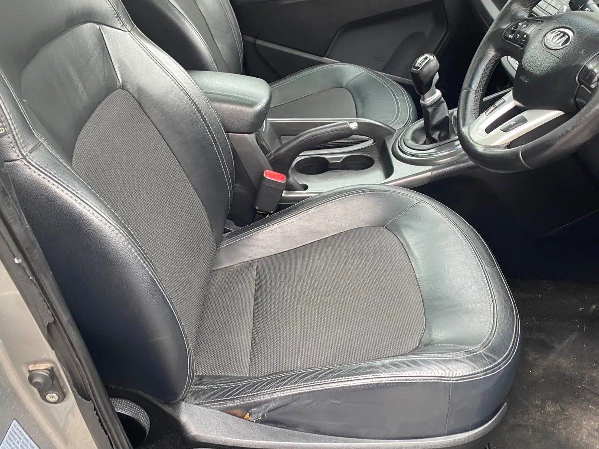 Kia Sportage 2012 - Image 3