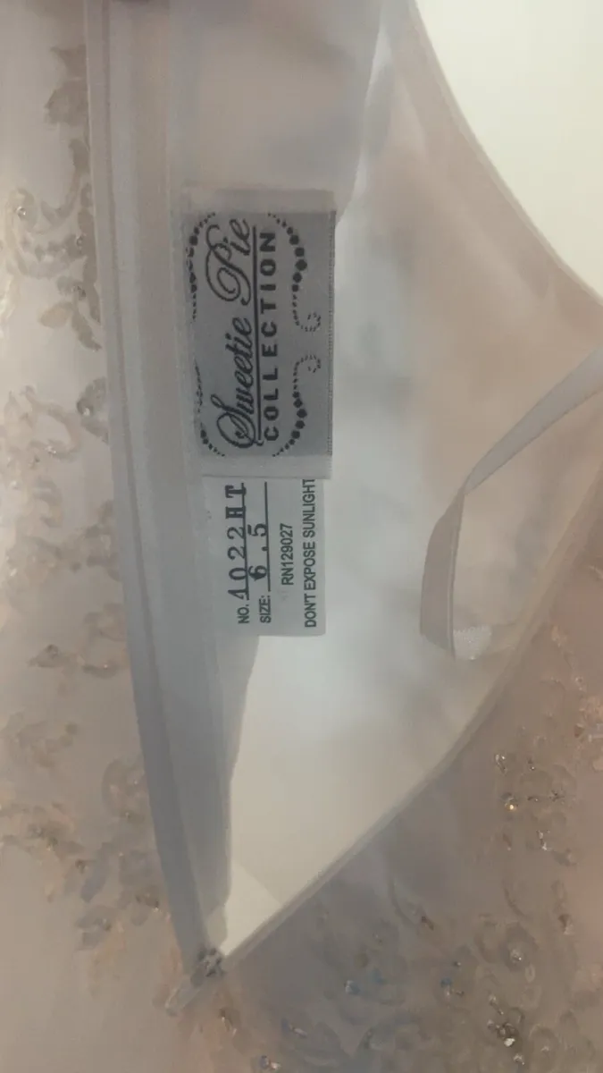 Communion dress - Image 4