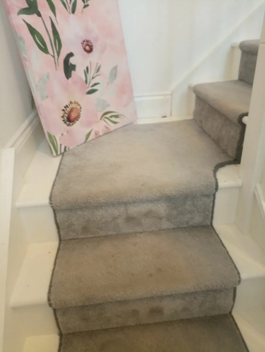 Grey stair runner 14 steps - Image 3