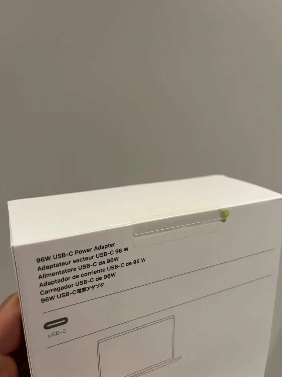Apple 96W USB-C Power Adapter / Charger - Image 3