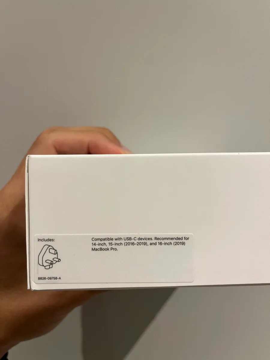 Apple 96W USB-C Power Adapter / Charger - Image 4