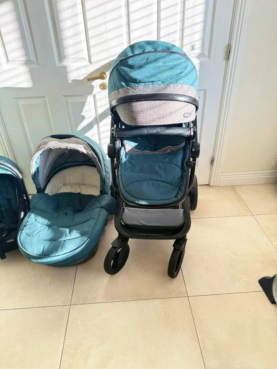 Baby buggy - Image 1