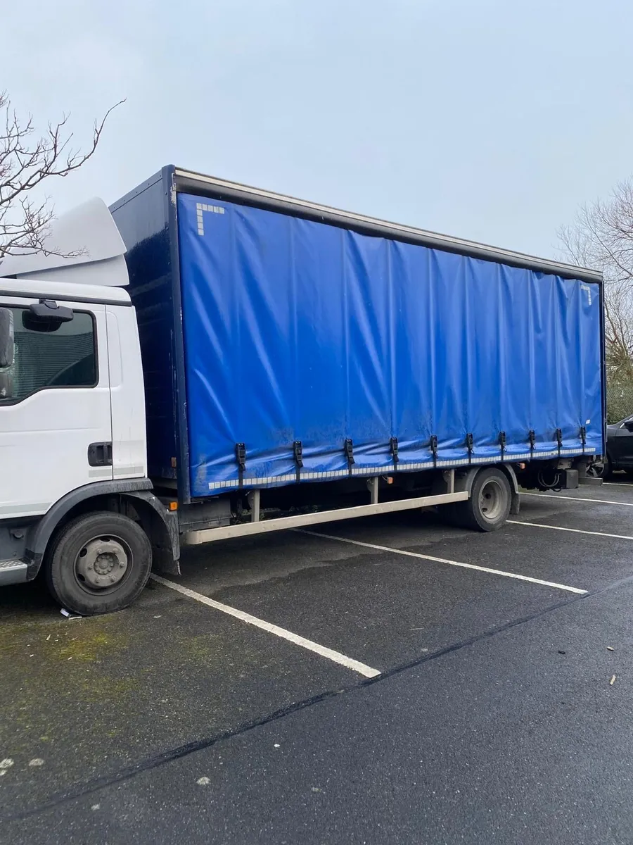 Man 12 Ton Truck 2011 - Image 1