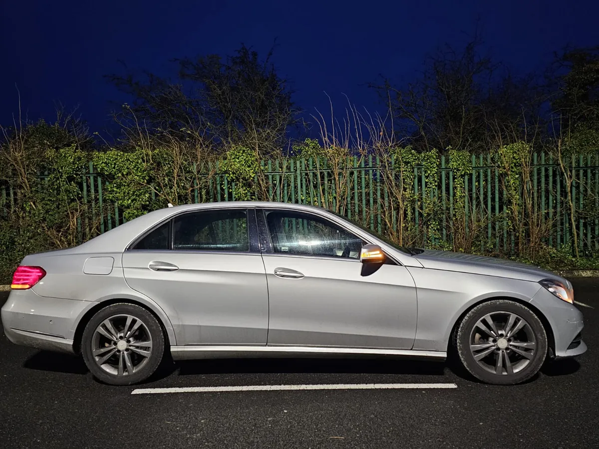 Mercedes-Benz E-Class 2015 Automatic €8990 - Image 2