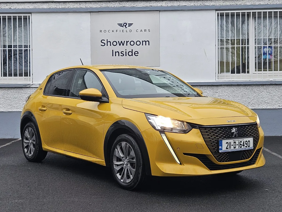Peugeot E208- 50KW - ALLURE - 120TAX - APPLE PLAY - Image 4