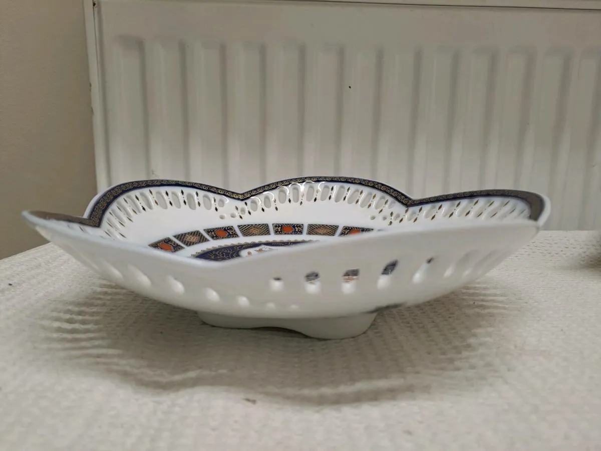 Antique Old Coalport pierced dish - Image 2