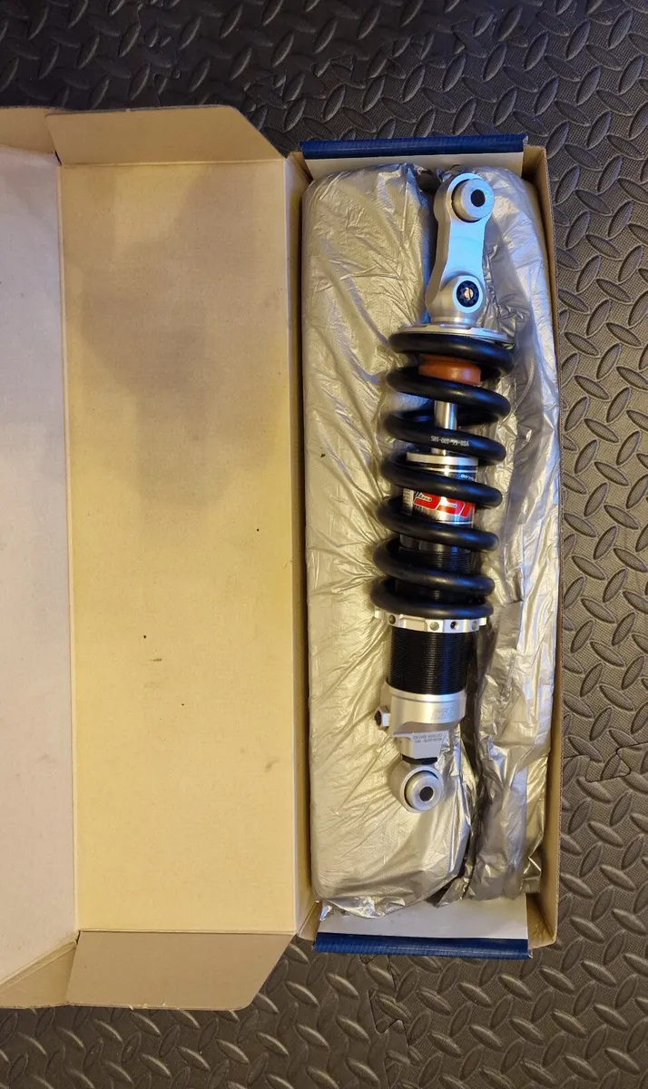 BMW R1150GS/ R9T Replacement shock - Image 1