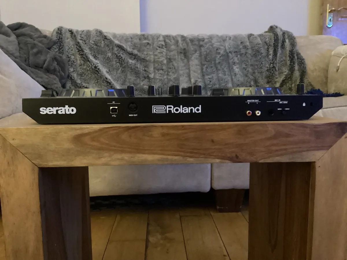 DJ Decks - Roland DJ-202 - Image 3