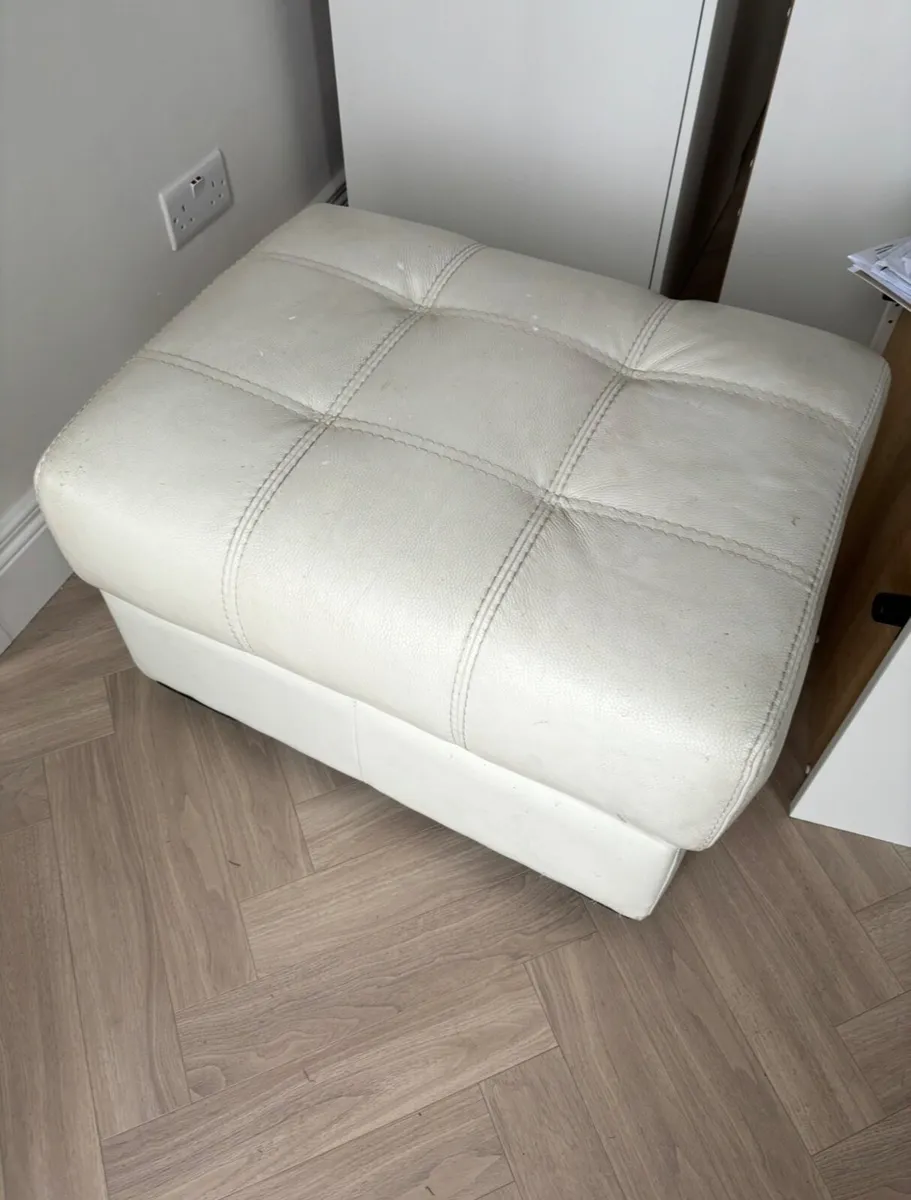 Ottoman/Footstool