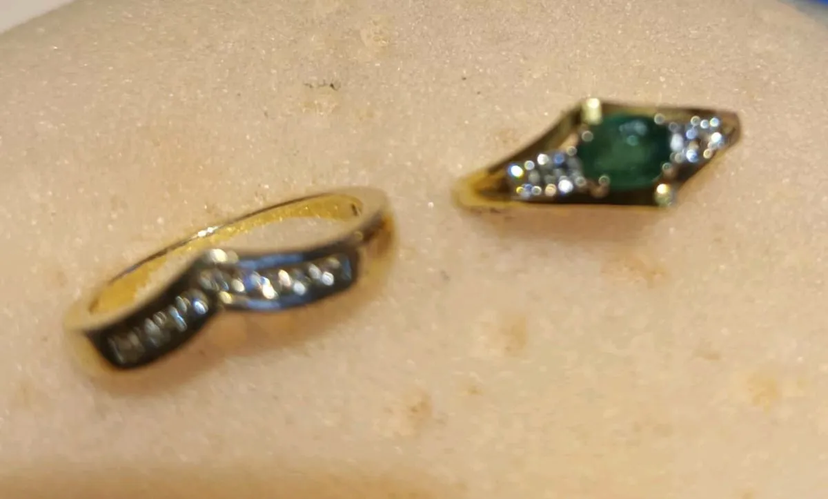 gold rings - Image 3