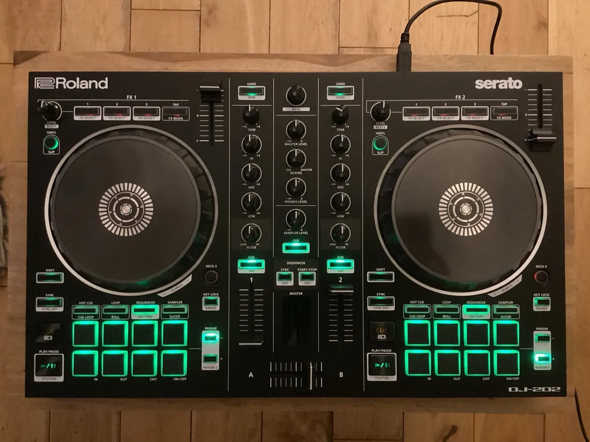 DJ Decks - Roland DJ-202 - Image 2