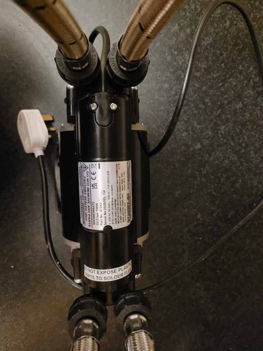 Shower pump stuart Turner Showermate 2 Bar - Image 2