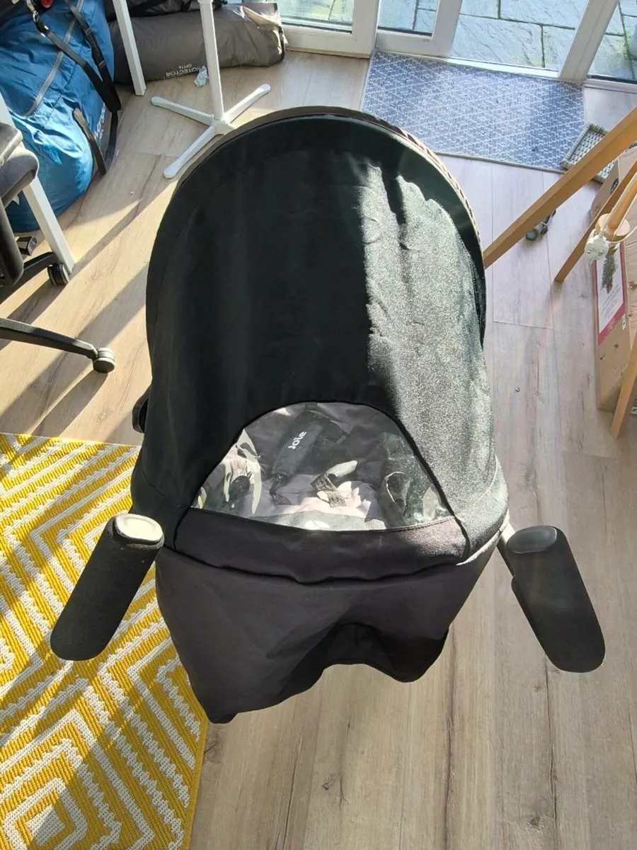 Joie Stroller (fold away) - Image 4